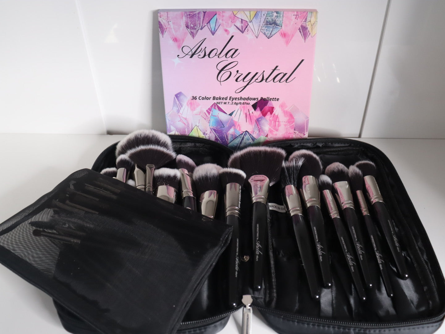 Asola Allure: UNFORGETTABLE 36 Makeup Brushes (Incl. Asola Allure Bag Organizer)